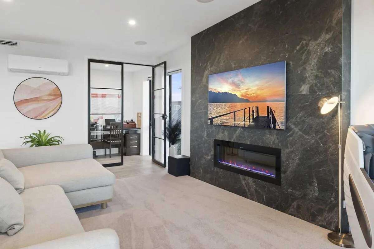 Luxury Papamoa Beach House With Pool And Spa Pet Friendly 0*,