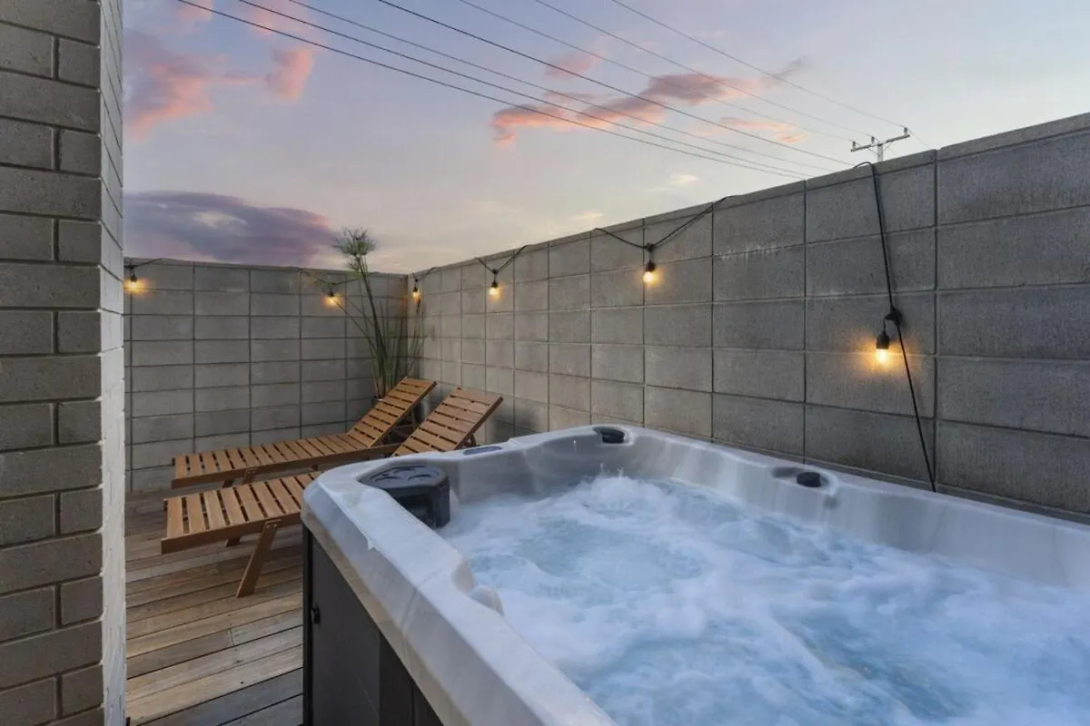 Holiday home Luxury Papamoa Beach House With Pool And Spa Pet Friendly