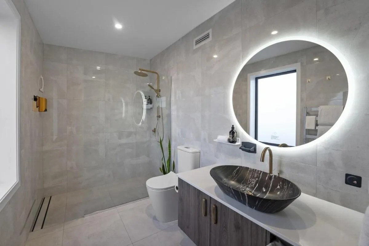 Luxury Papamoa Beach House With Pool And Spa Pet Friendly 0*,  New Zealand