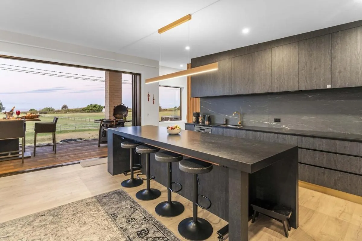 Luxury Papamoa Beach House With Pool And Spa Pet Friendly