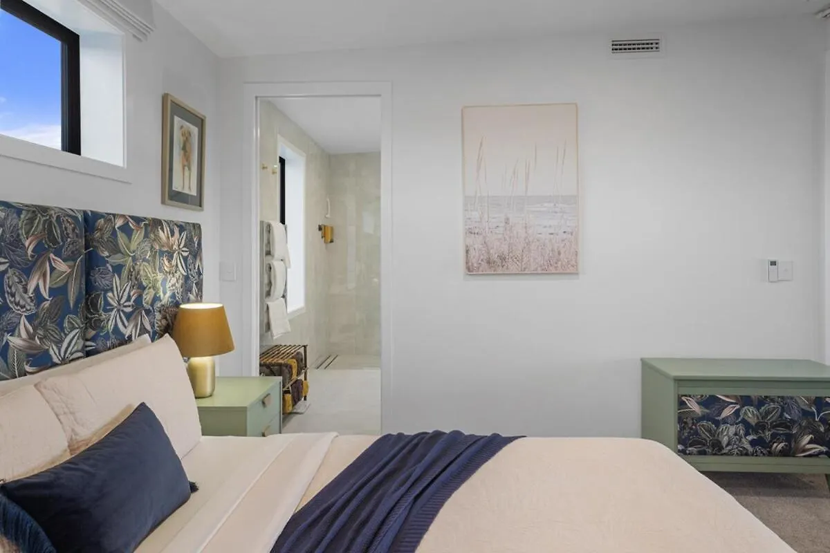 Holiday home Luxury Papamoa Beach House With Pool And Spa Pet Friendly